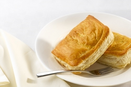 Picture of FROZEN WRIGHTS CHEESE & ONION PASTIES 36X185G