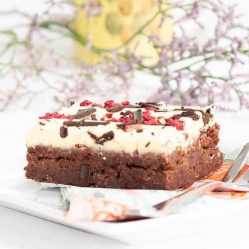 Picture of FROZEN COBBS CHRISTMAS BLACK FORREST BROWNIE GLUTEN FREE SLICE 20S